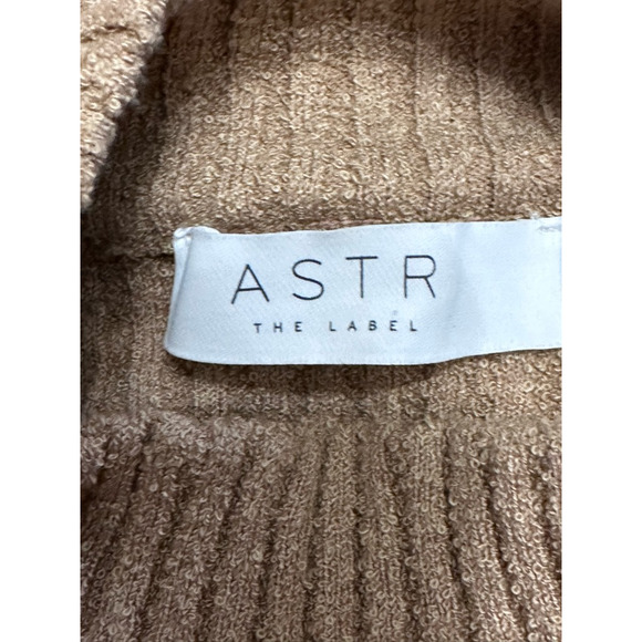 🔴 LAST CHANCE! Donating on 10/8!! Astr Tan Ribbed Sweater - Picture 8 of 10